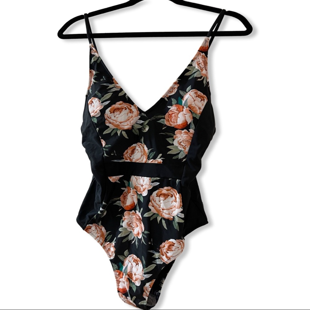 Cupshe • Floral One Piece